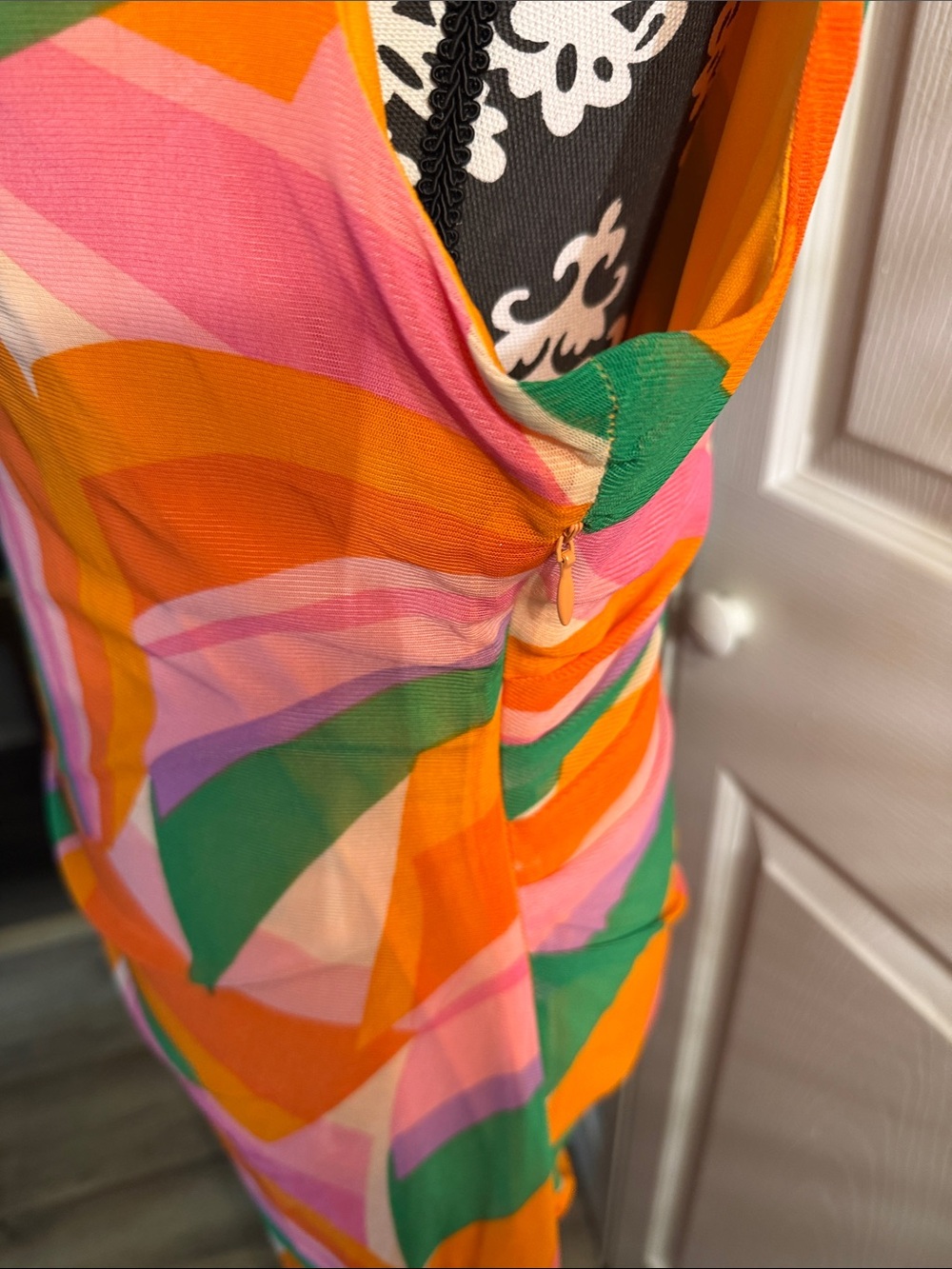 Donna Morgan Vibrant Orange Dress Top - Picture 3 of 7